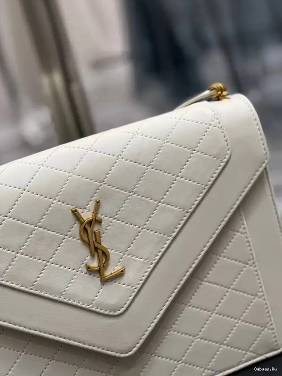GABY YSL 0405